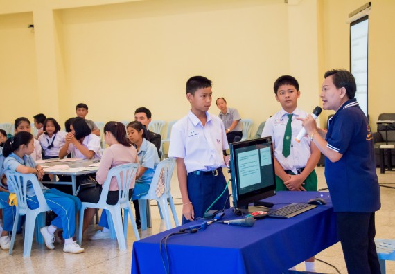 ภาพกิจกรรม คณะวิทยาศาสตร์และเทคโนโลยี จัดอบรมโครงงานวิทยาศาสตร์