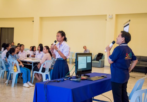 ภาพกิจกรรม คณะวิทยาศาสตร์และเทคโนโลยี จัดอบรมโครงงานวิทยาศาสตร์