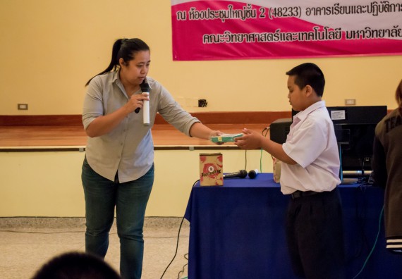 ภาพกิจกรรม คณะวิทยาศาสตร์และเทคโนโลยี จัดอบรมโครงงานวิทยาศาสตร์