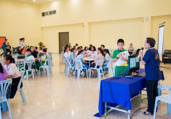 ภาพกิจกรรม คณะวิทยาศาสตร์และเทคโนโลยี จัดอบรมโครงงานวิทยาศาสตร์