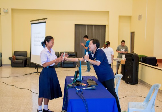 ภาพกิจกรรม คณะวิทยาศาสตร์และเทคโนโลยี จัดอบรมโครงงานวิทยาศาสตร์