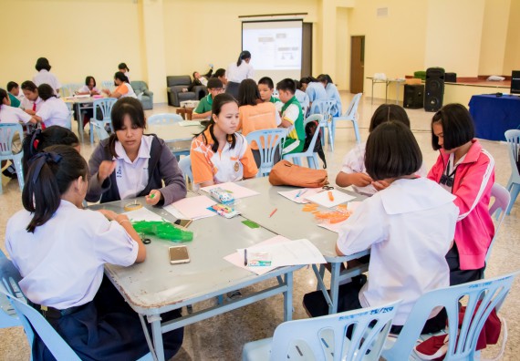 ภาพกิจกรรม คณะวิทยาศาสตร์และเทคโนโลยี จัดอบรมโครงงานวิทยาศาสตร์