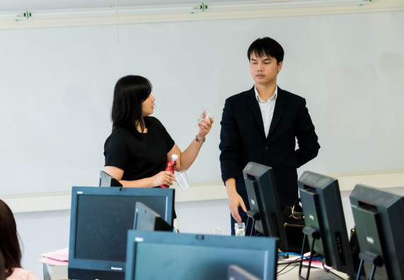 ภาพกิจกรรม คณะวิทยาศาสตร์และเทคโนโลยี จัดอบรมโครงงานวิทยาศาสตร์