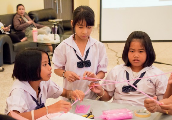 ภาพกิจกรรม คณะวิทยาศาสตร์และเทคโนโลยี จัดอบรมโครงงานวิทยาศาสตร์