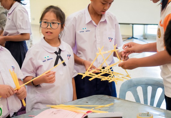 ภาพกิจกรรม คณะวิทยาศาสตร์และเทคโนโลยี จัดอบรมโครงงานวิทยาศาสตร์