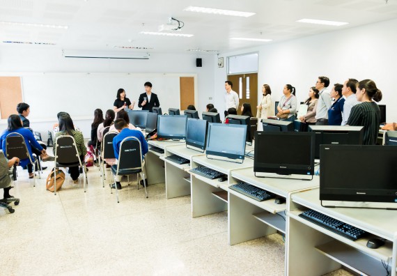 ภาพกิจกรรม คณะวิทยาศาสตร์และเทคโนโลยี จัดอบรมโครงงานวิทยาศาสตร์