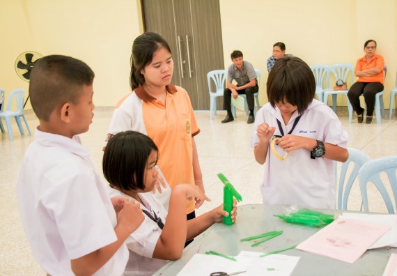 ภาพกิจกรรม คณะวิทยาศาสตร์และเทคโนโลยี จัดอบรมโครงงานวิทยาศาสตร์