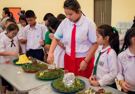ภาพกิจกรรม คณะวิทยาศาสตร์และเทคโนโลยี จัดอบรมโครงงานวิทยาศาสตร์