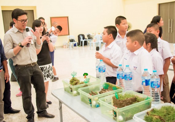 ภาพกิจกรรม คณะวิทยาศาสตร์และเทคโนโลยี จัดอบรมโครงงานวิทยาศาสตร์