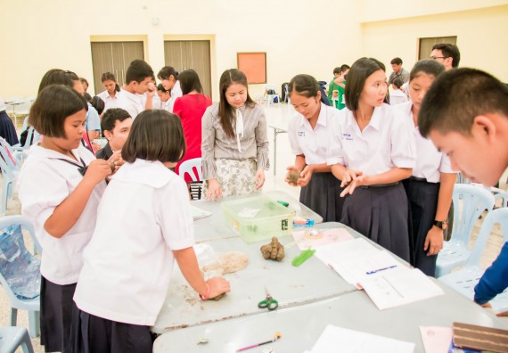 ภาพกิจกรรม คณะวิทยาศาสตร์และเทคโนโลยี จัดอบรมโครงงานวิทยาศาสตร์