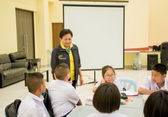 ภาพกิจกรรม คณะวิทยาศาสตร์และเทคโนโลยี จัดอบรมโครงงานวิทยาศาสตร์