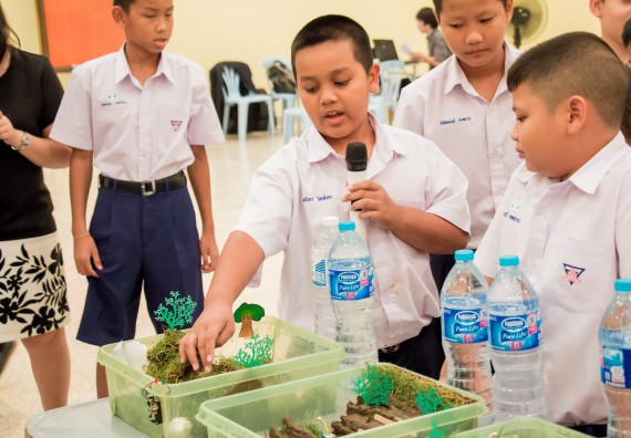 ภาพกิจกรรม คณะวิทยาศาสตร์และเทคโนโลยี จัดอบรมโครงงานวิทยาศาสตร์