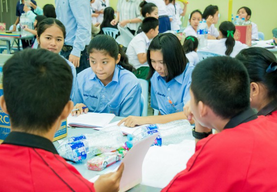 ภาพกิจกรรม คณะวิทยาศาสตร์และเทคโนโลยี จัดอบรมโครงงานวิทยาศาสตร์