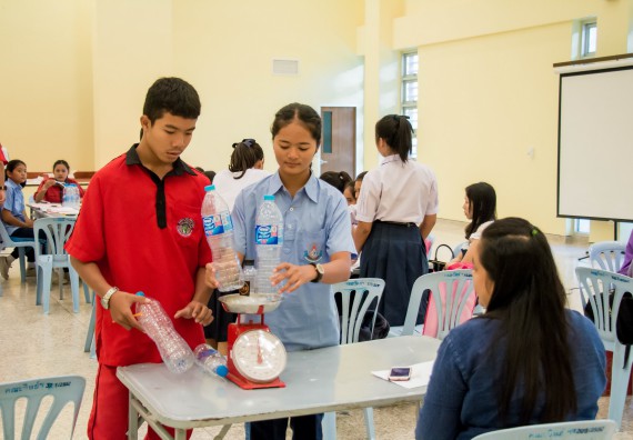 ภาพกิจกรรม คณะวิทยาศาสตร์และเทคโนโลยี จัดอบรมโครงงานวิทยาศาสตร์
