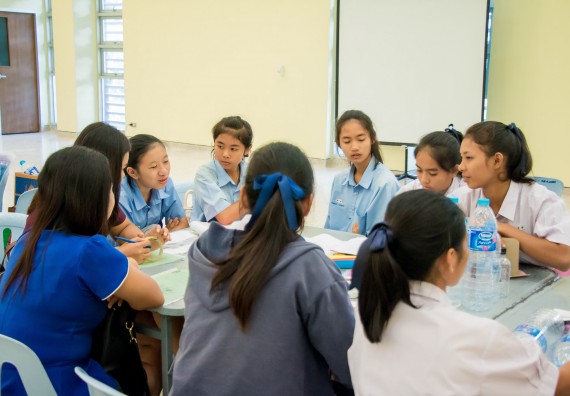 ภาพกิจกรรม คณะวิทยาศาสตร์และเทคโนโลยี จัดอบรมโครงงานวิทยาศาสตร์