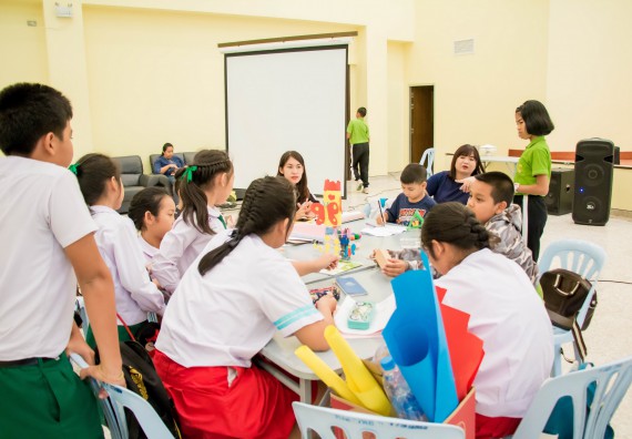 ภาพกิจกรรม คณะวิทยาศาสตร์และเทคโนโลยี จัดอบรมโครงงานวิทยาศาสตร์