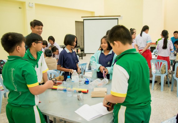 ภาพกิจกรรม คณะวิทยาศาสตร์และเทคโนโลยี จัดอบรมโครงงานวิทยาศาสตร์