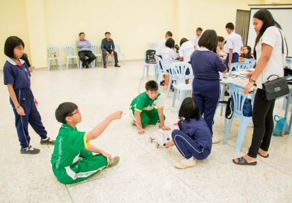 ภาพกิจกรรม คณะวิทยาศาสตร์และเทคโนโลยี จัดอบรมโครงงานวิทยาศาสตร์