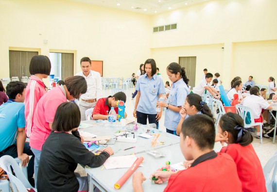 ภาพกิจกรรม คณะวิทยาศาสตร์และเทคโนโลยี จัดอบรมโครงงานวิทยาศาสตร์