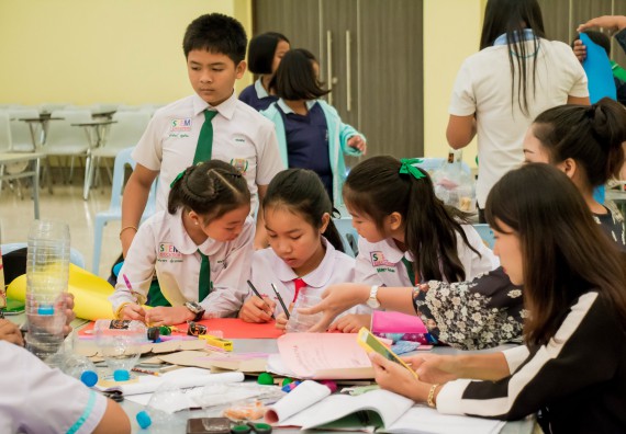 ภาพกิจกรรม คณะวิทยาศาสตร์และเทคโนโลยี จัดอบรมโครงงานวิทยาศาสตร์