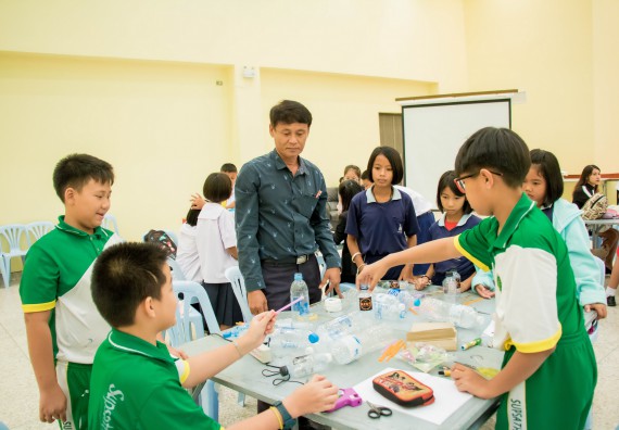 ภาพกิจกรรม คณะวิทยาศาสตร์และเทคโนโลยี จัดอบรมโครงงานวิทยาศาสตร์