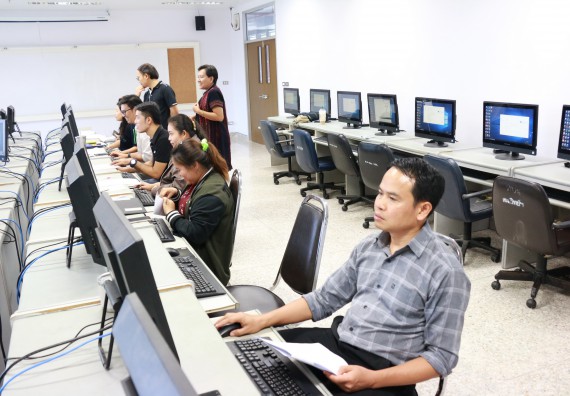 ภาพกิจกรรม คณะวิทยาศาสตร์และเทคโนโลยี จัดประชุมประเมินประสิทธิภาพและประสิทธิผลการปฏิบัติราชการ ครั้งที่ 1 ประจำปีงบประมาณ 2561