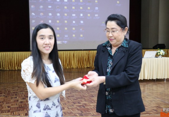 ภาพกิจกรรม คณะวิทยาศาสตร์และเทคโนโลยี เข้าร่วมโครงการนำเสนอแนวปฏิบัติที่ดีของหลักสูตร หน่วยงานสายสนับสนุน ด้านการบริการวิชาการ ด้านศิลปวัฒนธรรม ด้านการวิจัย และด้านการบูรณาการพันธกิจ ประจำปีการศึกษา 2560