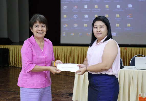 ภาพกิจกรรม คณะวิทยาศาสตร์และเทคโนโลยี เข้าร่วมโครงการนำเสนอแนวปฏิบัติที่ดีของหลักสูตร หน่วยงานสายสนับสนุน ด้านการบริการวิชาการ ด้านศิลปวัฒนธรรม ด้านการวิจัย และด้านการบูรณาการพันธกิจ ประจำปีการศึกษา 2560