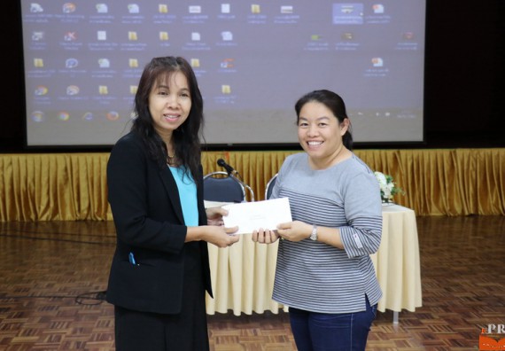 ภาพกิจกรรม คณะวิทยาศาสตร์และเทคโนโลยี เข้าร่วมโครงการนำเสนอแนวปฏิบัติที่ดีของหลักสูตร หน่วยงานสายสนับสนุน ด้านการบริการวิชาการ ด้านศิลปวัฒนธรรม ด้านการวิจัย และด้านการบูรณาการพันธกิจ ประจำปีการศึกษา 2560