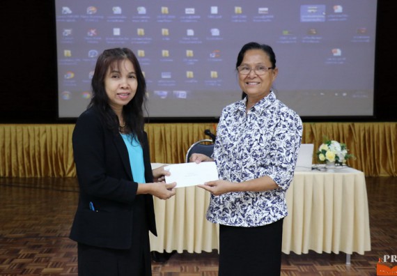 ภาพกิจกรรม คณะวิทยาศาสตร์และเทคโนโลยี เข้าร่วมโครงการนำเสนอแนวปฏิบัติที่ดีของหลักสูตร หน่วยงานสายสนับสนุน ด้านการบริการวิชาการ ด้านศิลปวัฒนธรรม ด้านการวิจัย และด้านการบูรณาการพันธกิจ ประจำปีการศึกษา 2560