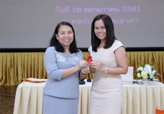 ภาพกิจกรรม คณะวิทยาศาสตร์และเทคโนโลยี เข้าร่วมโครงการนำเสนอแนวปฏิบัติที่ดีของหลักสูตร หน่วยงานสายสนับสนุน ด้านการบริการวิชาการ ด้านศิลปวัฒนธรรม ด้านการวิจัย และด้านการบูรณาการพันธกิจ ประจำปีการศึกษา 2560