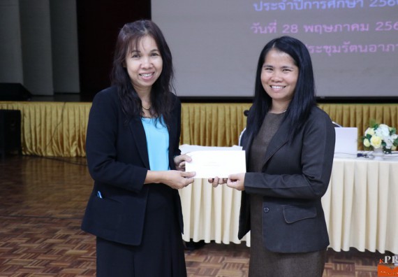 ภาพกิจกรรม คณะวิทยาศาสตร์และเทคโนโลยี เข้าร่วมโครงการนำเสนอแนวปฏิบัติที่ดีของหลักสูตร หน่วยงานสายสนับสนุน ด้านการบริการวิชาการ ด้านศิลปวัฒนธรรม ด้านการวิจัย และด้านการบูรณาการพันธกิจ ประจำปีการศึกษา 2560