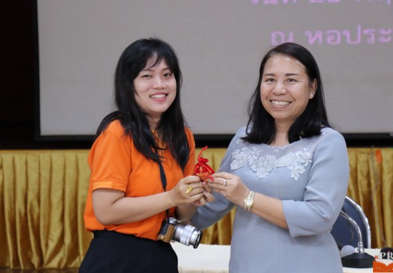 ภาพกิจกรรม คณะวิทยาศาสตร์และเทคโนโลยี เข้าร่วมโครงการนำเสนอแนวปฏิบัติที่ดีของหลักสูตร หน่วยงานสายสนับสนุน ด้านการบริการวิชาการ ด้านศิลปวัฒนธรรม ด้านการวิจัย และด้านการบูรณาการพันธกิจ ประจำปีการศึกษา 2560