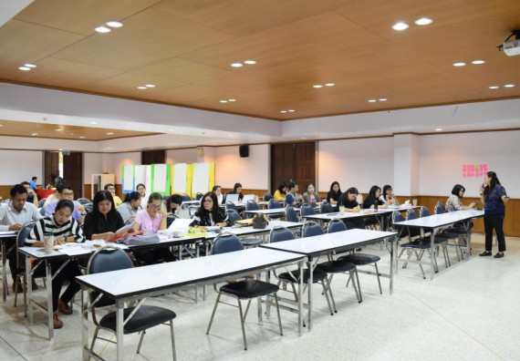 ภาพกิจกรรม คณะวิทยาศาสตร์และเทคโนโลยี เข้าร่วมอบรมการพัฒนาชุดโครงการวิจัยร่วมกับพี่เลี้ยงนักวิจัย