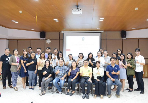ภาพกิจกรรม คณะวิทยาศาสตร์และเทคโนโลยี เข้าร่วมอบรมการพัฒนาชุดโครงการวิจัยร่วมกับพี่เลี้ยงนักวิจัย