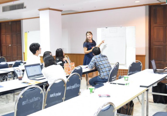 ภาพกิจกรรม คณะวิทยาศาสตร์และเทคโนโลยี เข้าร่วมอบรมการพัฒนาชุดโครงการวิจัยร่วมกับพี่เลี้ยงนักวิจัย