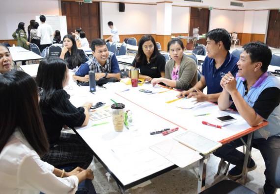 ภาพกิจกรรม คณะวิทยาศาสตร์และเทคโนโลยี เข้าร่วมอบรมการพัฒนาชุดโครงการวิจัยร่วมกับพี่เลี้ยงนักวิจัย