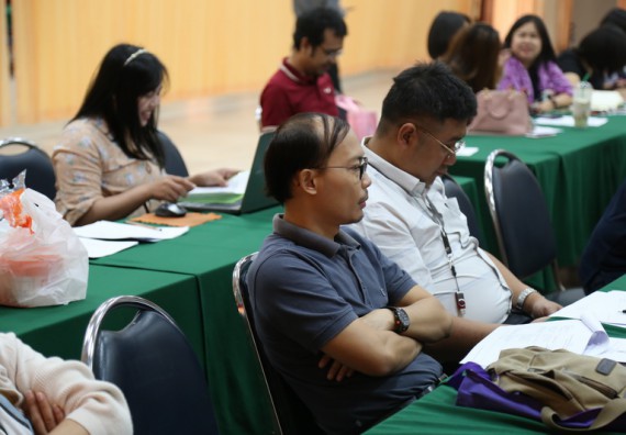 ภาพกิจกรรม คณะวิทยาศาสตร์และเทคโนโลยี เข้าร่วมการประชุมเชิงปฏิบัติการ เรื่อง การทวนสอบผลสัมฤทธิ์ของนักศึกษาตามมาตรฐานผลการเรียนรู้คาดหวัง