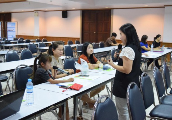 ภาพกิจกรรม คณะวิทยาศาสตร์และเทคโนโลยี เข้าร่วมนำเสนอผลการจัดการความรู้ ประจำปีการศึกษา 2560