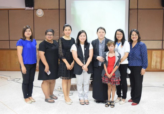 ภาพกิจกรรม คณะวิทยาศาสตร์และเทคโนโลยี เข้าร่วมนำเสนอผลการจัดการความรู้ ประจำปีการศึกษา 2560