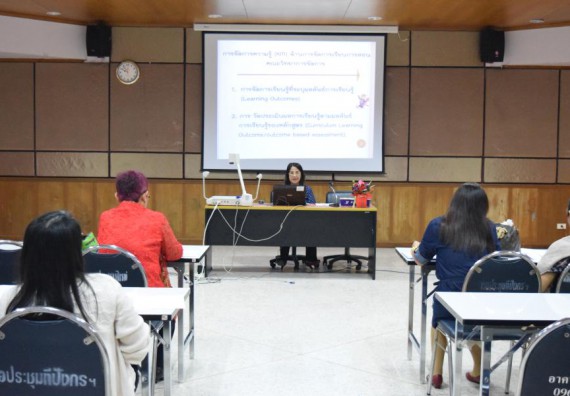 ภาพกิจกรรม คณะวิทยาศาสตร์และเทคโนโลยี เข้าร่วมนำเสนอผลการจัดการความรู้ ประจำปีการศึกษา 2560