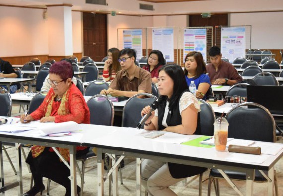 ภาพกิจกรรม คณะวิทยาศาสตร์และเทคโนโลยี เข้าร่วมนำเสนอผลการจัดการความรู้ ประจำปีการศึกษา 2560