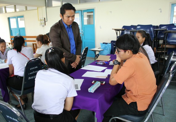ภาพกิจกรรม โปรแกรมวิชาคณิตศาสตร์ จัดการอบรมเชิงปฏิบัติการ เรื่อง การจัดทำโครงงานและการใช้โปรแกรมสำเร็จรูปทางคณิตศาสตร์