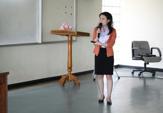 ภาพกิจกรรม โปรแกรมวิชาคณิตศาสตร์ จัดการอบรมเชิงปฏิบัติการ เรื่อง การจัดทำโครงงานและการใช้โปรแกรมสำเร็จรูปทางคณิตศาสตร์