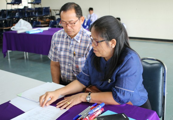 ภาพกิจกรรม โปรแกรมวิชาคณิตศาสตร์ จัดการอบรมเชิงปฏิบัติการ เรื่อง การจัดทำโครงงานและการใช้โปรแกรมสำเร็จรูปทางคณิตศาสตร์