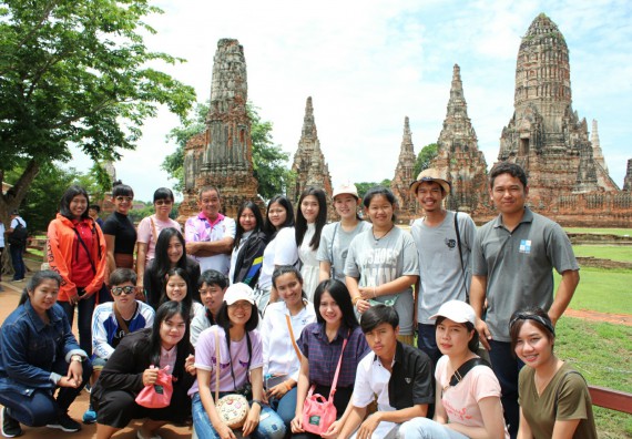 ภาพกิจกรรม โปรแกรมวิชาคณิตศาสตร์ จัดการอบรมเชิงปฏิบัติการด้านการบูรณาการคณิตศาสตร์