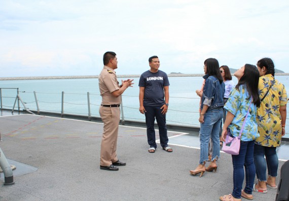 ภาพกิจกรรม โปรแกรมวิชาคณิตศาสตร์ จัดการอบรมเชิงปฏิบัติการด้านการบูรณาการคณิตศาสตร์