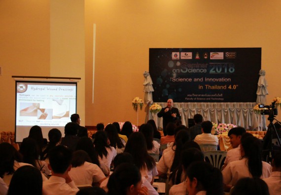 ภาพกิจกรรม คณะวิทยาศาสตร์และเทคโนโลยี จัดงานสัมมนาด้านวิทยาศาสตร์ 2561 ในหัวข้อ “วิทยาศาสตร์และนวัตกรรมในยุคไทยแลนด์ 4.0” (Science and Innovation in Thailand 4.0)