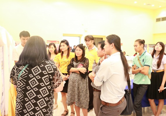 ภาพกิจกรรม คณะวิทยาศาสตร์และเทคโนโลยี จัดงานสัมมนาด้านวิทยาศาสตร์ 2561 ในหัวข้อ “วิทยาศาสตร์และนวัตกรรมในยุคไทยแลนด์ 4.0” (Science and Innovation in Thailand 4.0)