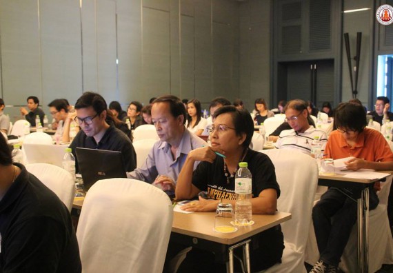 ภาพกิจกรรม คณะวิทยาศาสตร์และเทคโนโลยี เข้าร่วมการทบทวนกลยุทธ์และแผนปฏิบัติราชการ ประจำปี 2561 เพื่อยกร่างแผนปฏิบัติราชการ ประจำปี 2562 (กิจกรรมที่ 2)